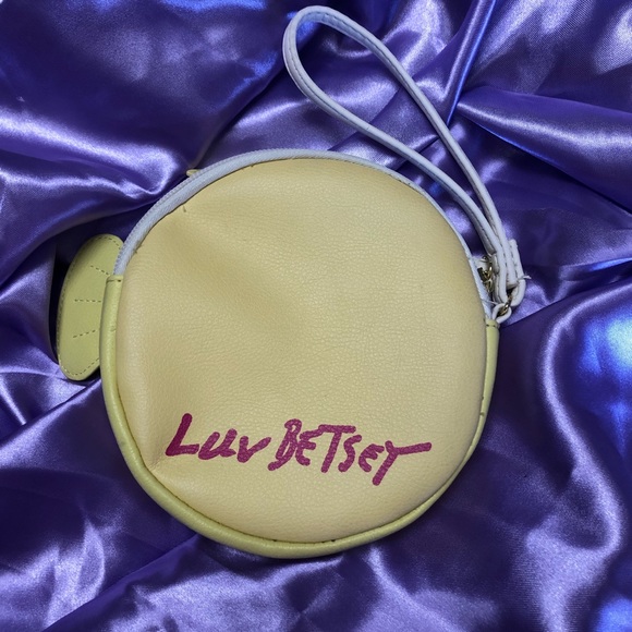 Luv Betsey Johnson Fish Wristlet - Picture 3 of 5